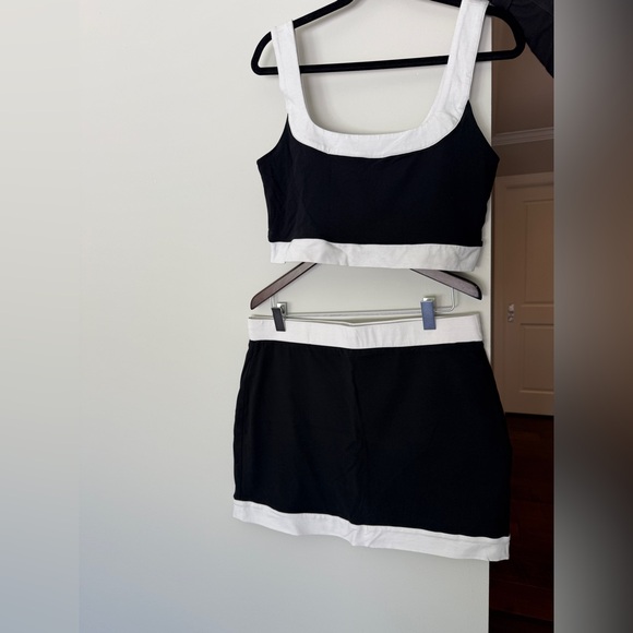 Express Color Block Matching Set - Picture 2 of 3